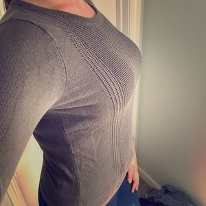2/30$ banana republic sweater